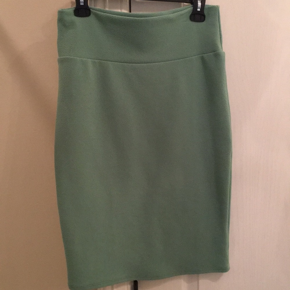 EUC mint green LLR Cassie skirt